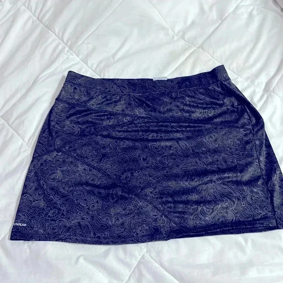 Columbia titanium black printed skort size medium - Picture 1 of 7